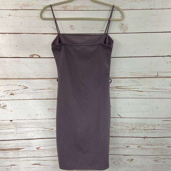 Windsor S Dusty Purple Ruched Faux Wrap Square Neck Mini Cocktail Dress - Picture 4 of 7